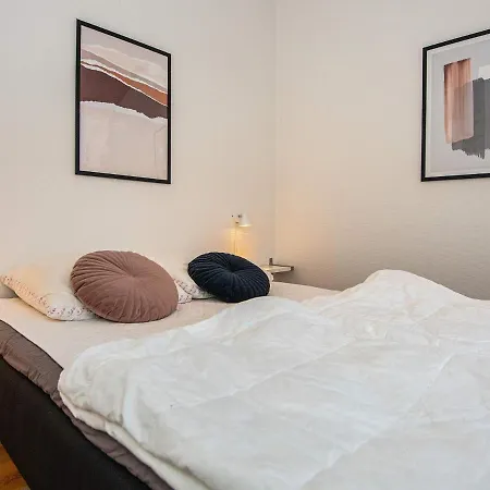 6 Person Holiday In R Nde