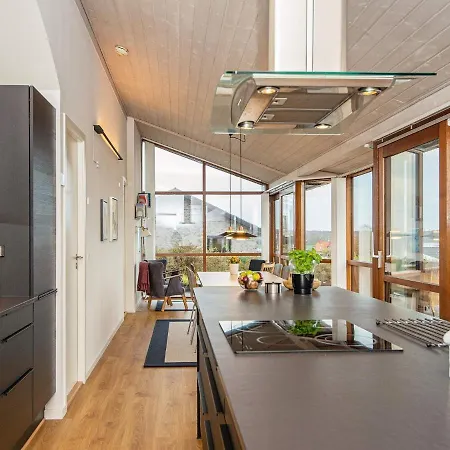6 Person Holiday In R Nde